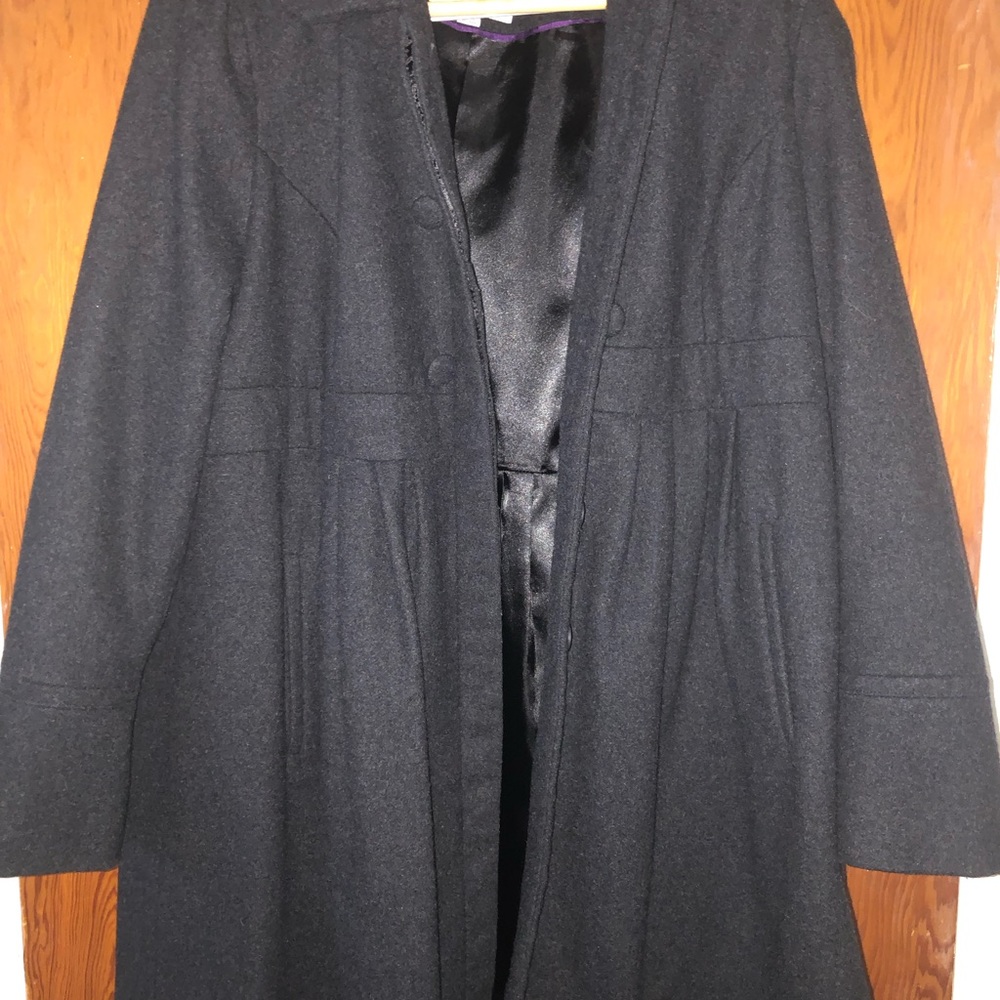 Liz Lange wool coat size large
